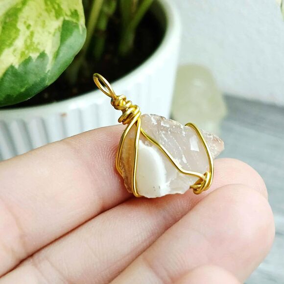 Raw Agate Crystal Pendant Charm, Jewelry Making Craft Supplies - Picture 2 of 3